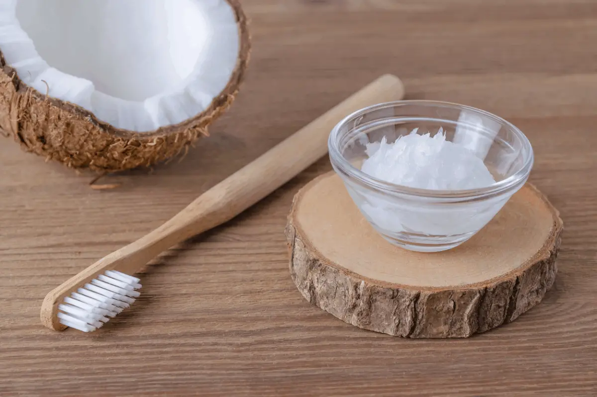 How To Make Coconut Oil Toothpaste Without Baking Soda Green Living Zone