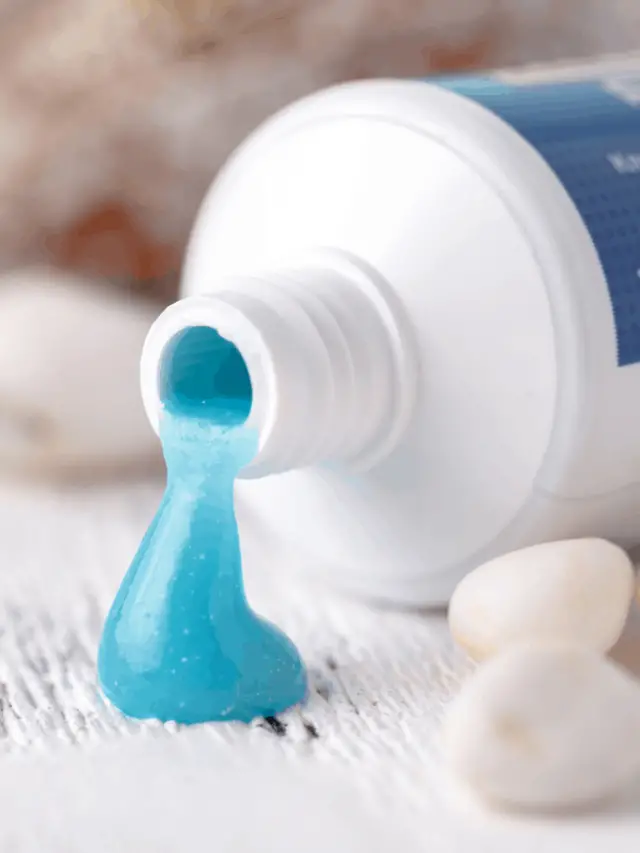 Does toothpaste without foam still brush teeth effectively?