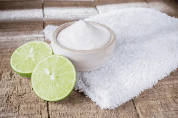 The Magic of Baking Soda and Lime Juice for Teeth