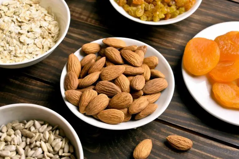 7 Best Healthy Snacks On The Go 