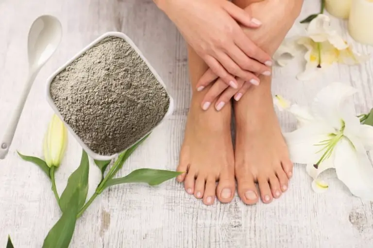 How to Use Bentonite Clay on Feet