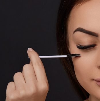 How To Make DIY Eyelash Serum