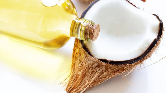 How does coconut oil get rid of keratosis pilaris