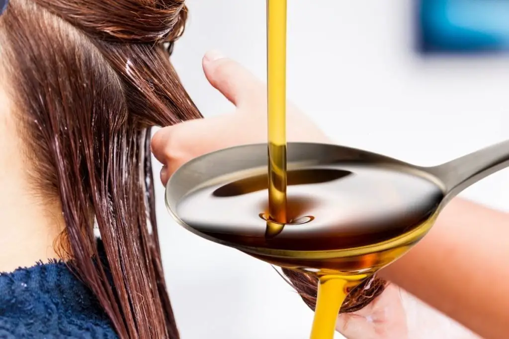 How To Use Sesame Oil For Hair Growth? - Green Living Zone